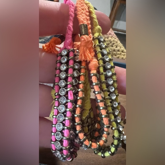 J. Crew Lot Of 5 Bracelets Neon Pink Yellow Orange Rhinestones & White Beads - Picture 7 of 12
